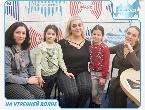 На утренней волне. Эфир от 27.03.2018 Тема: феномен близнецов