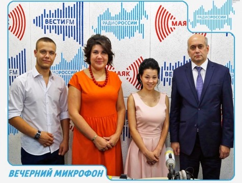 Вечерний микрофон. Эфир от 28.08.2018 Тема: постинтернатное сопровождение