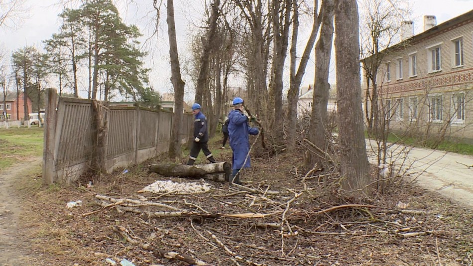 Субботник-Полотняный-Завод0427.jpg