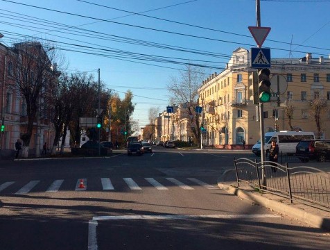 Пешехода на «зеленом» сбили в центре Калуги