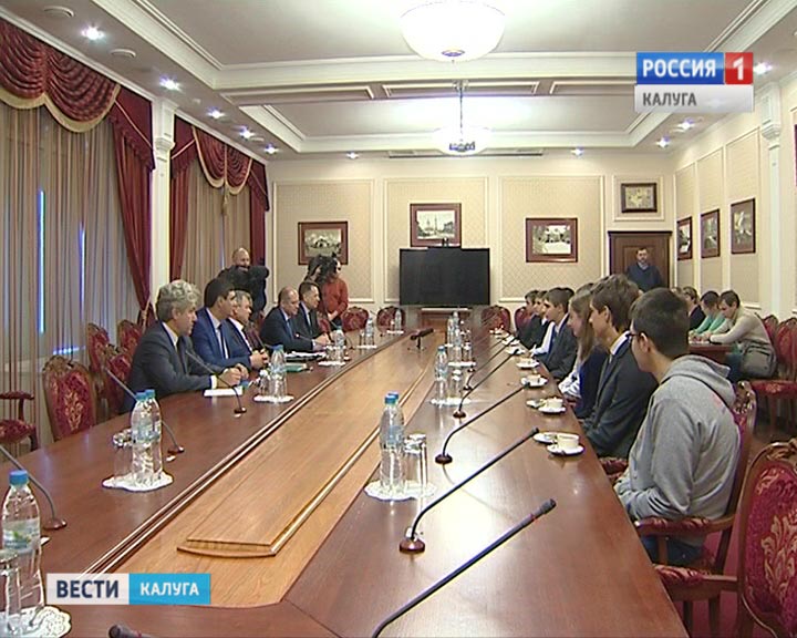 Губер-и-дети0202.jpg