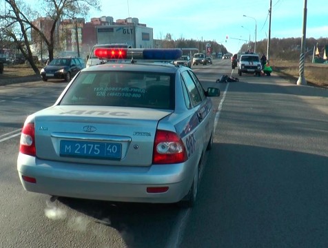 Пожилая женщина погибла под колесами неподалеку от светофора