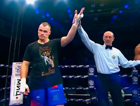 Боксер Алексей Егоров одержал досрочную победу над бразильцем Гамильтоном Вентурой