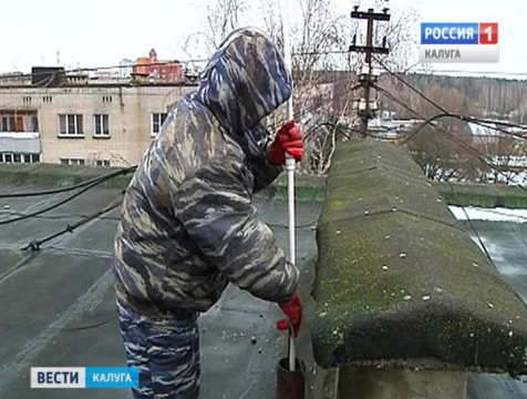 В Обнинске коммунальным должникам ставят заглушки на канализацию