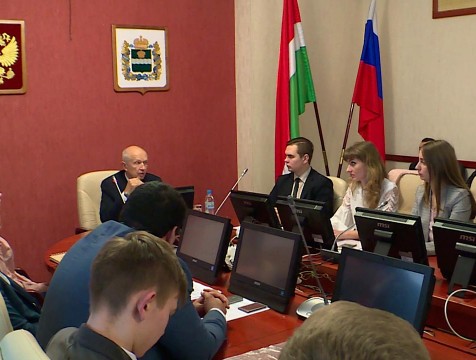 Виктор Бабурин: молодые депутаты должны отстаивать интересы сверстников