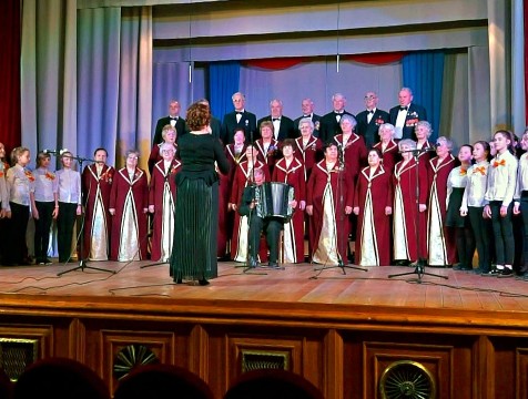 Людиновский народный хор празднует 55-летний юбилей