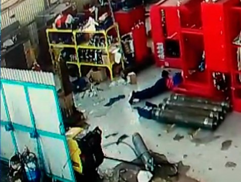 Работник жуковского завода получил тяжелые производственные травмы