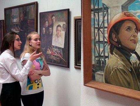 Полотна, написанные в эпоху СССР, выставлены в малоярославецком музее