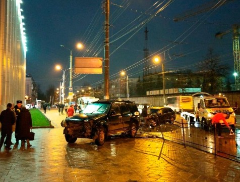 Два ДТП произошло на улице Ленина в Калуге