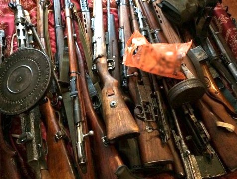 «Черные копатели» держали в Сухиничах склад оружия и боеприпасов