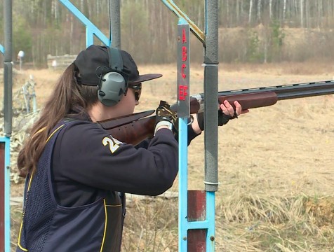Любители стрелять по тарелочкам съехались под Калугу