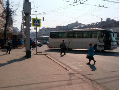 ДТП с автобусом и троллейбусом парализовало движение в центре Калуги