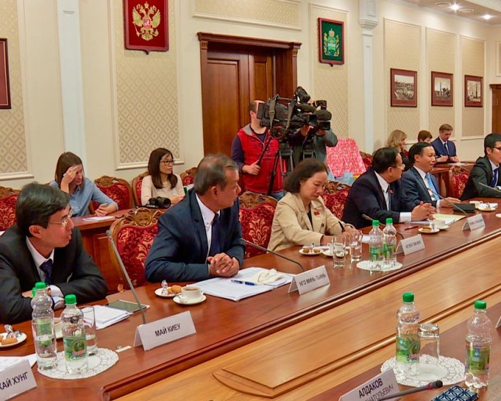 Вьетнамцы-в-Калуге-0423.jpg