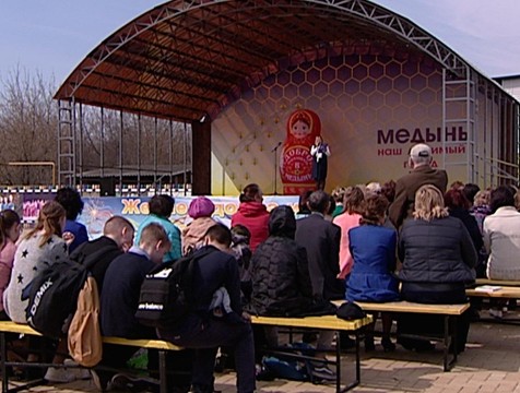 В День поэзии в Медыни читали стихи Пушкина