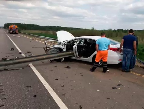 Водитель иномарки погиб на Киевской трассе
