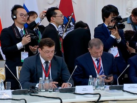 Анатолий Артамонов встретился с японскими губернаторами