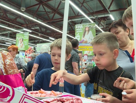 На выставке-дегустации свою продукцию представили 20 предприятий региона