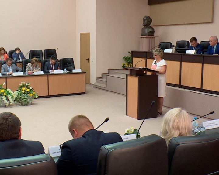 Планерка-горуправа0520.jpg