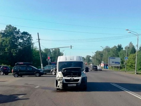 Трое детей получили травмы на дорогах региона