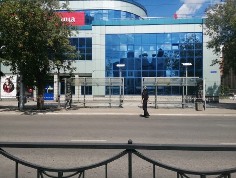 Центр Калуги оцепили из-за неизвестного пакета