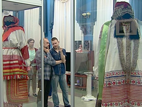 Праздничной русской одежде посвятили экспозицию в музее