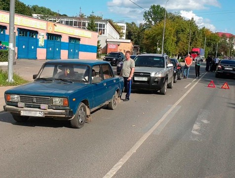 Шесть автомобилей столкнулись на улице Боровской в Балабанове