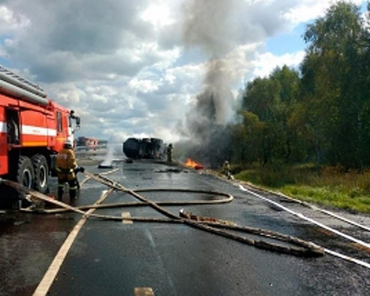 Бензовоз-сгорел-0826.jpg