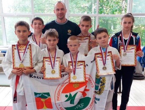 Людиновцы стали чемпионами Брянской области по каратэ
