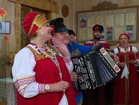 «Калужская тальянка» спела песни Гремяческого народного хора