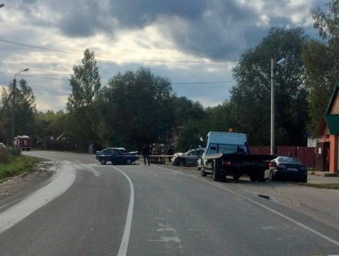 Водитель ВАЗа погиб в ДТП, выехав на встречную