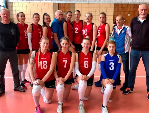 «Обнинск» выиграл два матча и попал в тройку лидеров