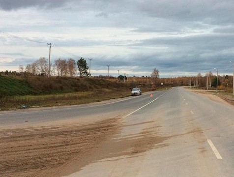 Водитель насмерть сбил двух девушек в Перемышльском районе