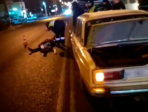 На пешеходном переходе в Белоусове сбили женщину