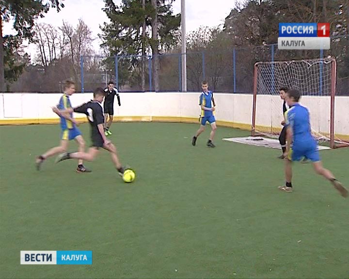 Футбол-детдома0420.jpg