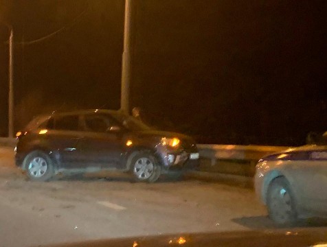 ДТП парализовало движение по дамбе Яченского водохранилища