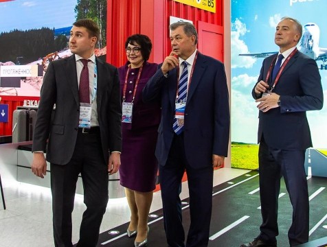 Транспортную инфраструктуру в регионе обсудили Артамонов и Министр транспорта РФ