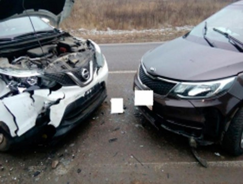 25-летняя девушка погибла в лобовом ДТП в Боровском районе