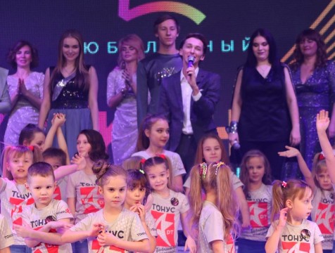 Заряд предновогоднего настроения калужанам подарил проект «МУЗ/КОНТАКТ-2019»