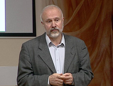 Андрей Убогий провел вечер французской литературы в Калуге