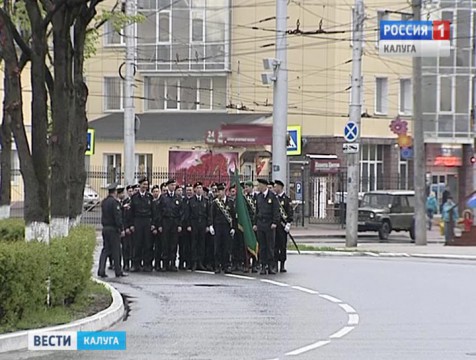 Дождь не помешал калужским силовикам провести репетицию парада