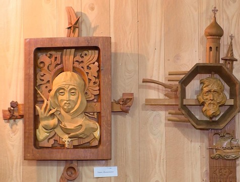 В Доме мастеров открылась выставка Александра Копачинского «Резьба по дереву»