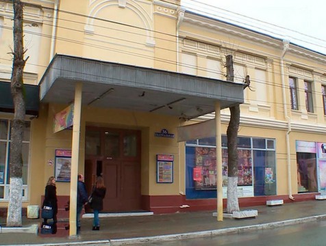 Калужский ТЮЗ отправился на гастроли в Боровск