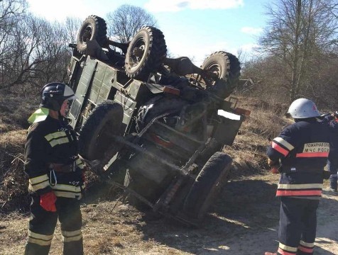 Грузовик перевернулся в Ульяновском районе