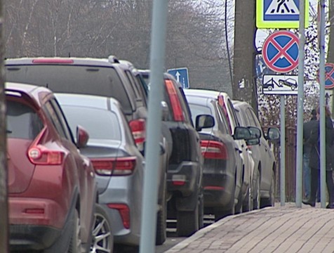 Платные парковки на время карантина намерены сделать бесплатными