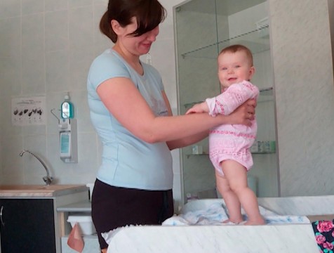 Заявления на антикризисные выплаты за детей будут принимать удаленно
