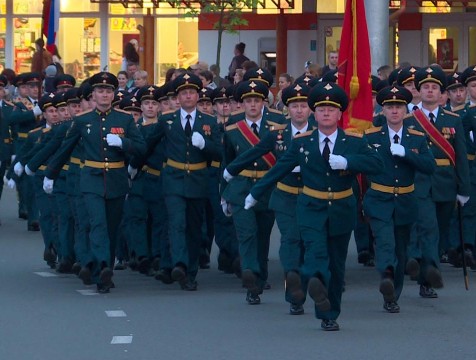 Парад Победы предложили перенести на июнь
