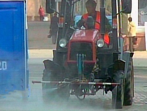 Тротуары Калуги начнут мыть с дезинфицирующим средством