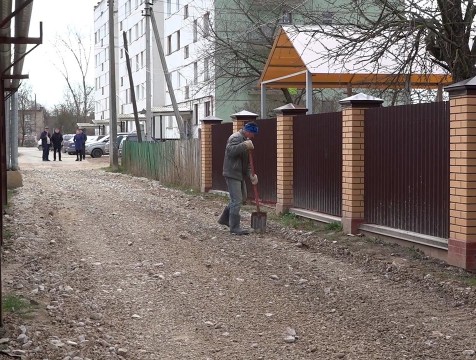 По просьбе жителей Товаркова предприниматель занялся благоустройством поселка