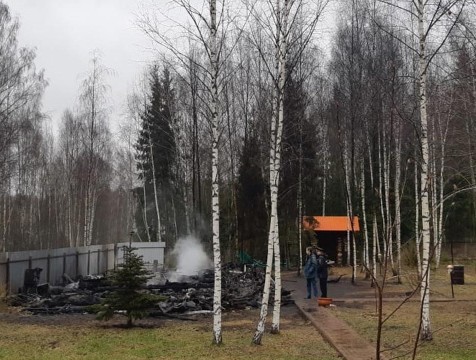37-летняя москвичка погибла на пожаре в Медынском районе