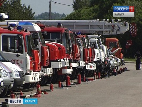 Калужские спасатели проверили готовность спецтехники
